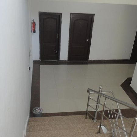 Hotel Satyartha Kāthgodām Buitenkant foto